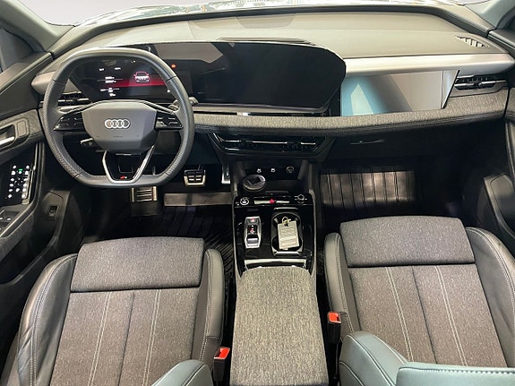 Audi Q6 e-tron 11 of 24