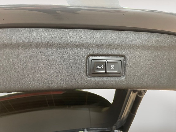 Audi Q6 e-tron 18 of 24