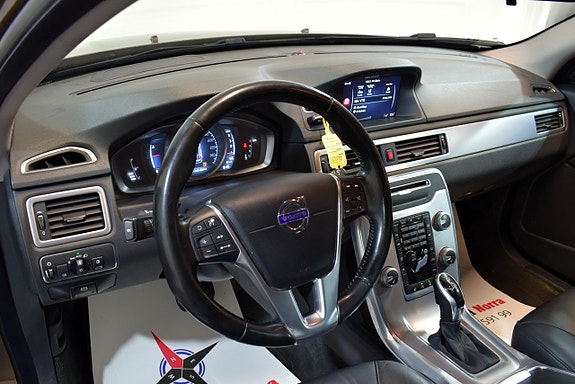 Volvo V70 8 of 23