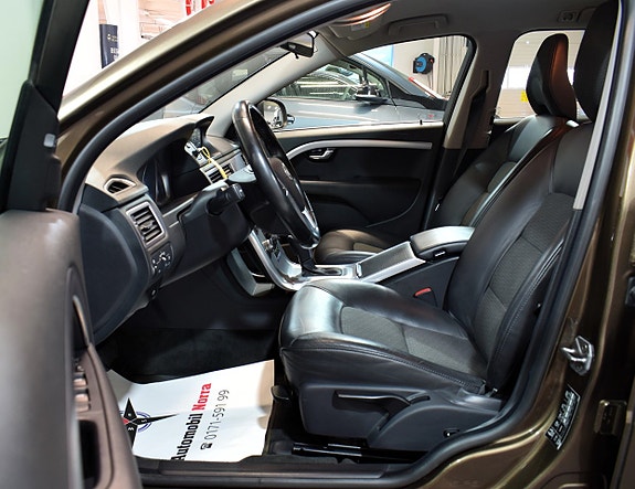 Volvo V70 7 of 23
