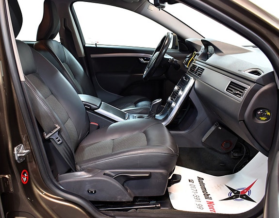 Volvo V70 16 of 23