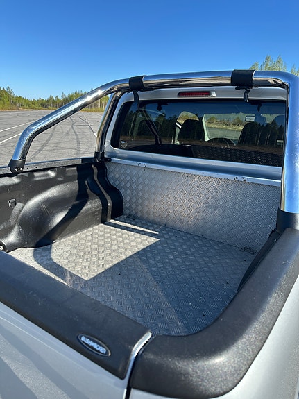 Volkswagen Amarok 5 of 5