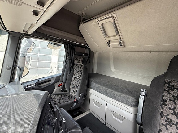 Scania R 500 A6x2NA Dragbil Boggi 7 of 10