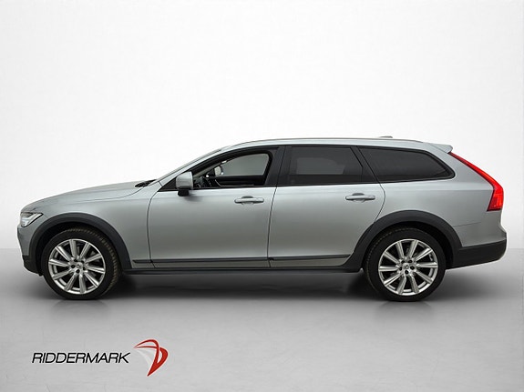 Volvo V90 Cross Country 3 of 5