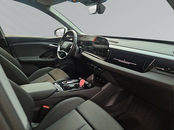 Audi Q6 e-tron 6 of 9
