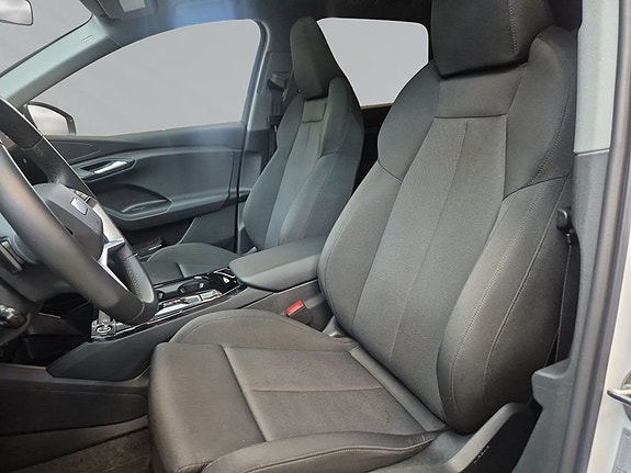 Audi Q6 e-tron 8 of 9