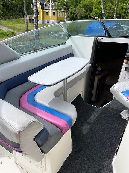Unik Bayliner 2755 Ciera Sunbridge 1989 som endast gått 266 timmar. 9 of 13