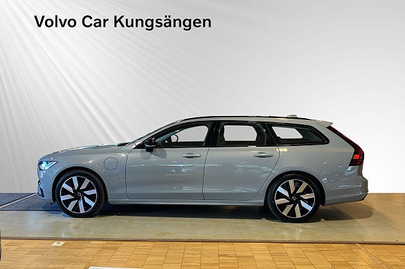 Volvo V90 3 of 25