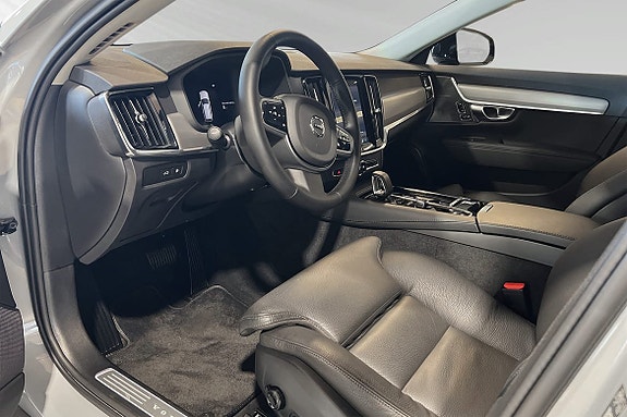 Volvo V90 7 of 25