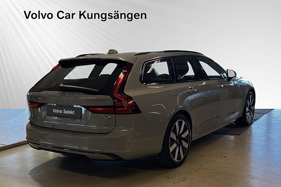 Volvo V90 6 of 26