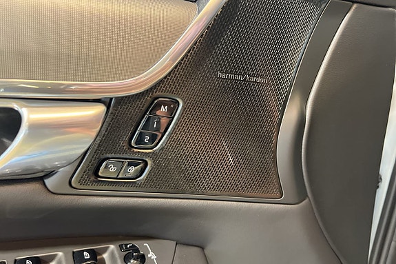 Volvo V90 17 of 25