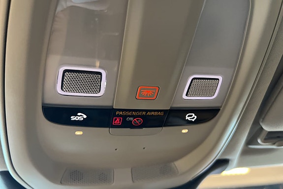 Volvo V90 22 of 25