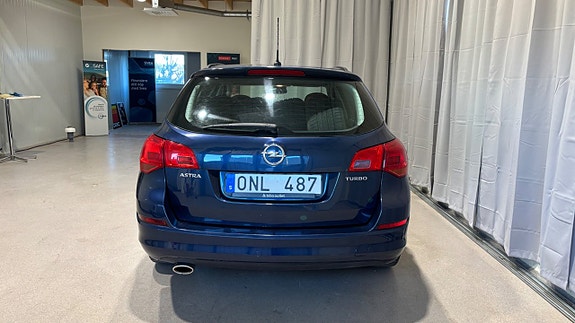 Opel Astra 4 of 5