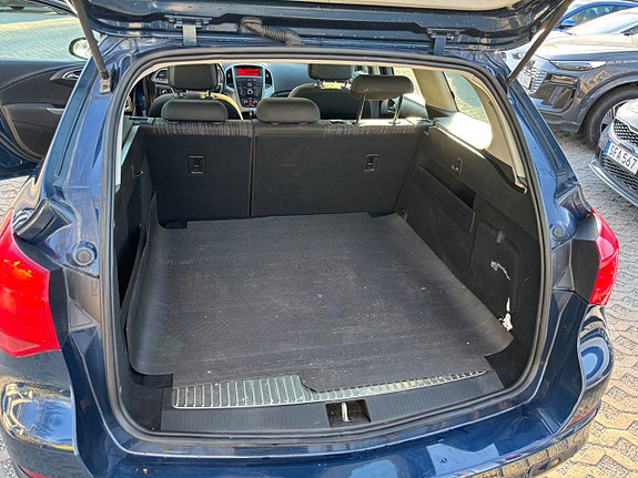 Opel Astra 9 of 19
