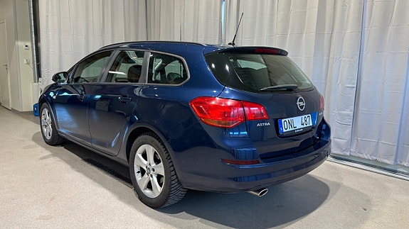 Opel Astra 3 of 5