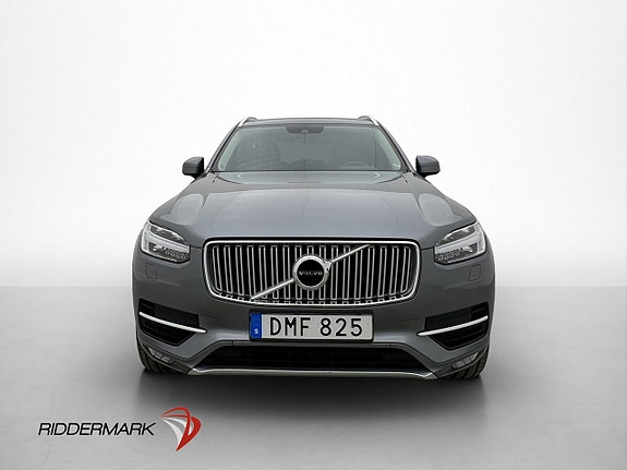Volvo XC90 2 of 30