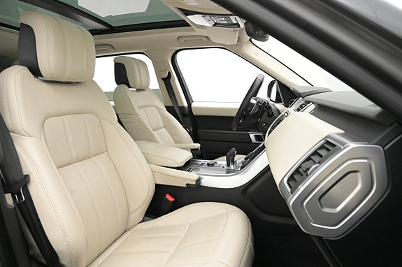 Land Rover Range Rover Sport 15 of 27