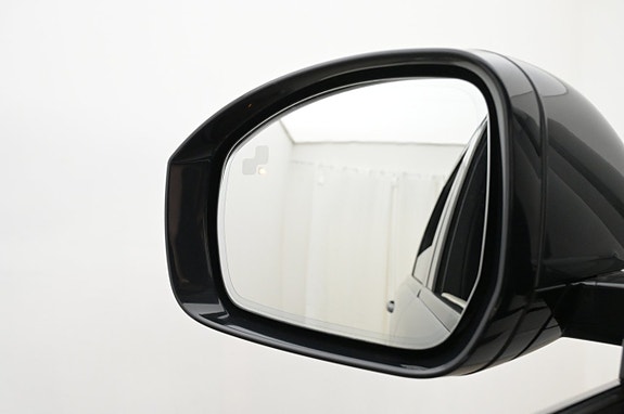 Land Rover Range Rover Sport 10 of 27