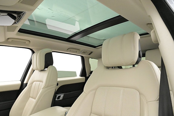 Land Rover Range Rover Sport 14 of 27