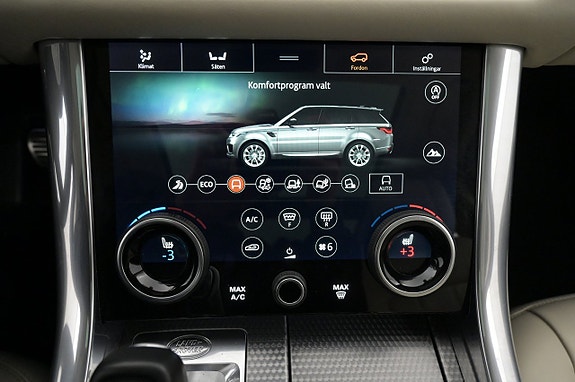 Land Rover Range Rover Sport 18 of 27