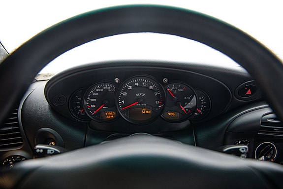 Porsche 911 15 of 30