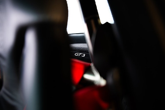 Porsche 911 21 of 30