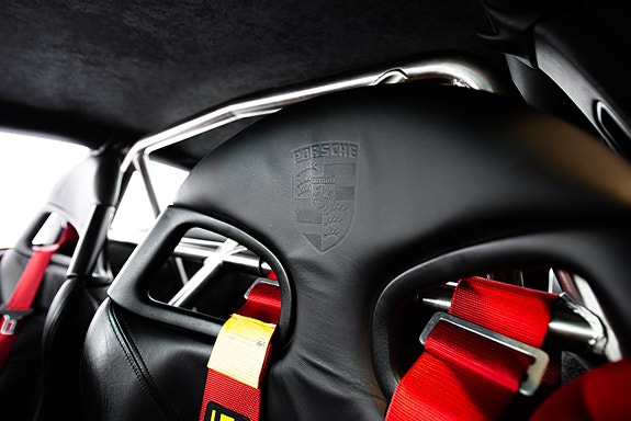 Porsche 911 19 of 30