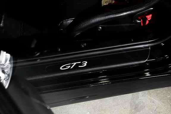 Porsche 911 24 of 30