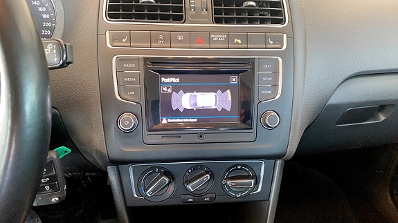 Volkswagen Polo 9 of 13