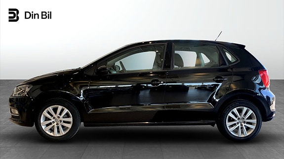 Volkswagen Polo 2 of 5