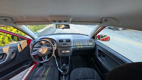 Skoda Fabia 9 of 18