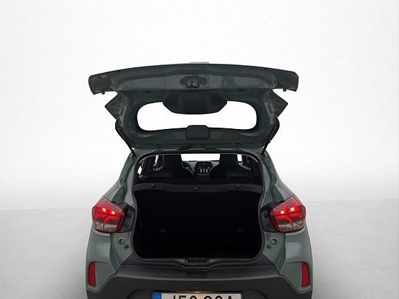 Dacia Spring 8 of 29