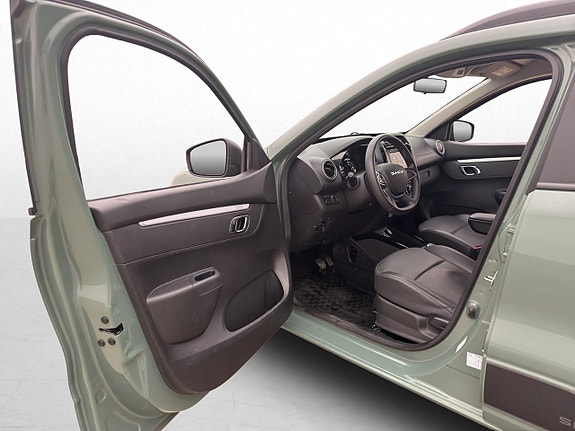Dacia Spring 9 of 29