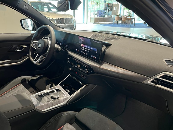 BMW 320d 14 of 19