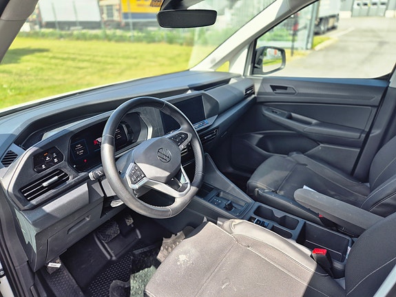 Volkswagen Caddy Maxi 3 of 5