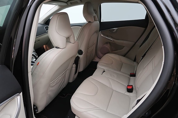 Volvo V40 5 of 11