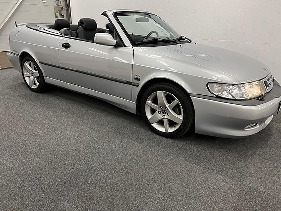 Saab 9-3 2 of 5