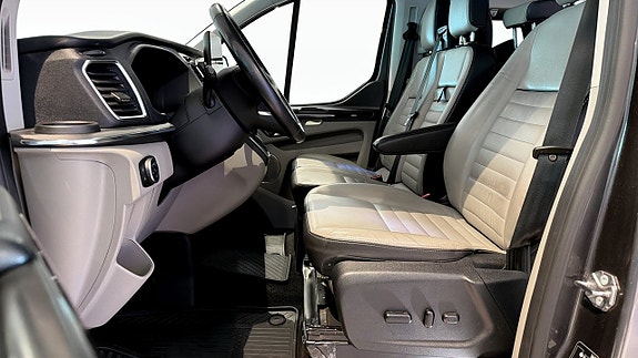 Ford Custom Tourneo 11 of 12
