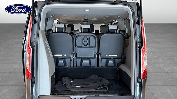 Ford Custom Tourneo 10 of 12