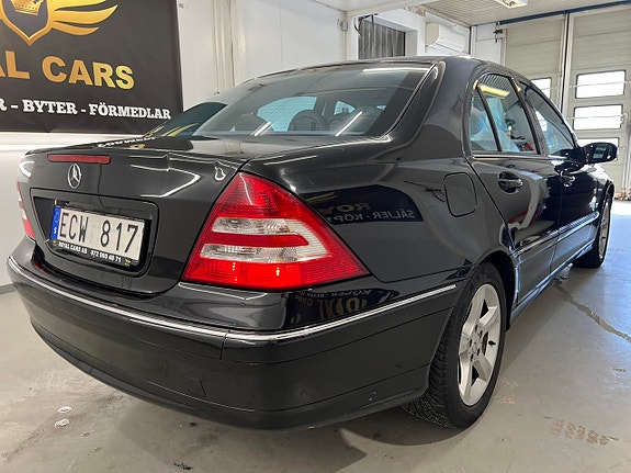 Mercedes-Benz C180 3 of 5