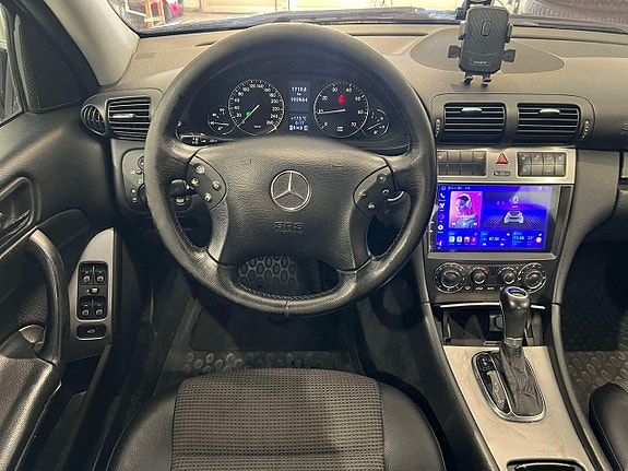 Mercedes-Benz C180 9 of 22