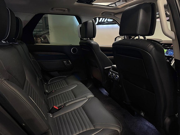 Land Rover Discovery 24 of 26