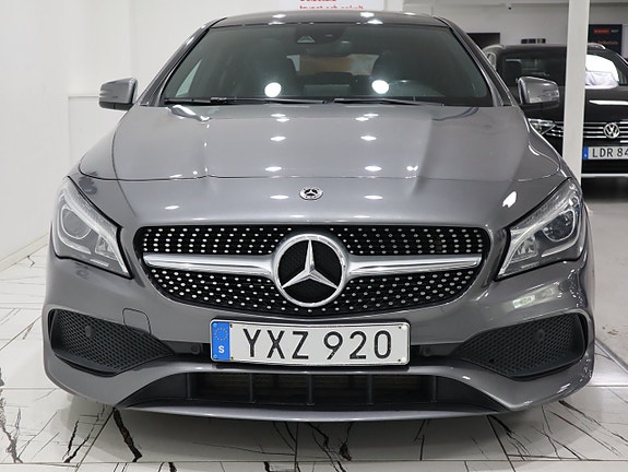 Mercedes-Benz CLA220 d 2 of 5
