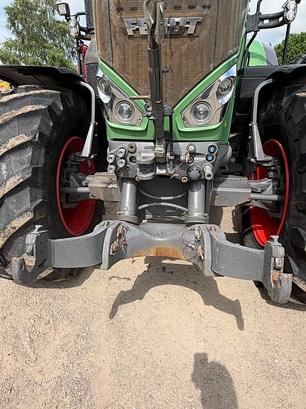 Fendt 828 Vario Profi Plus 7 of 11