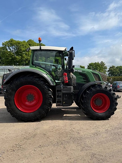 Fendt 828 Vario Profi Plus 5 of 11