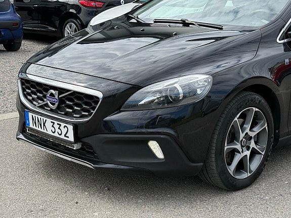 Volvo V40 Cross Country 4 of 5
