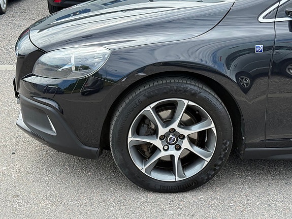 Volvo V40 Cross Country 5 of 5