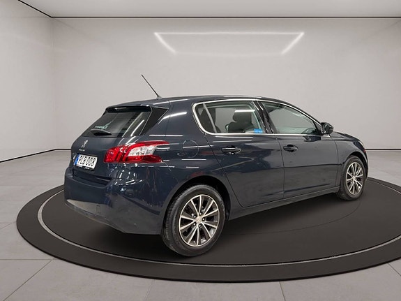 Peugeot 308 9 of 29
