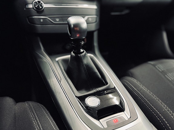 Peugeot 308 17 of 29