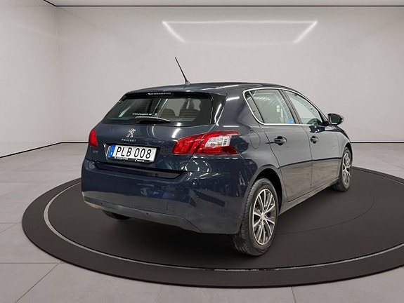 Peugeot 308 10 of 29